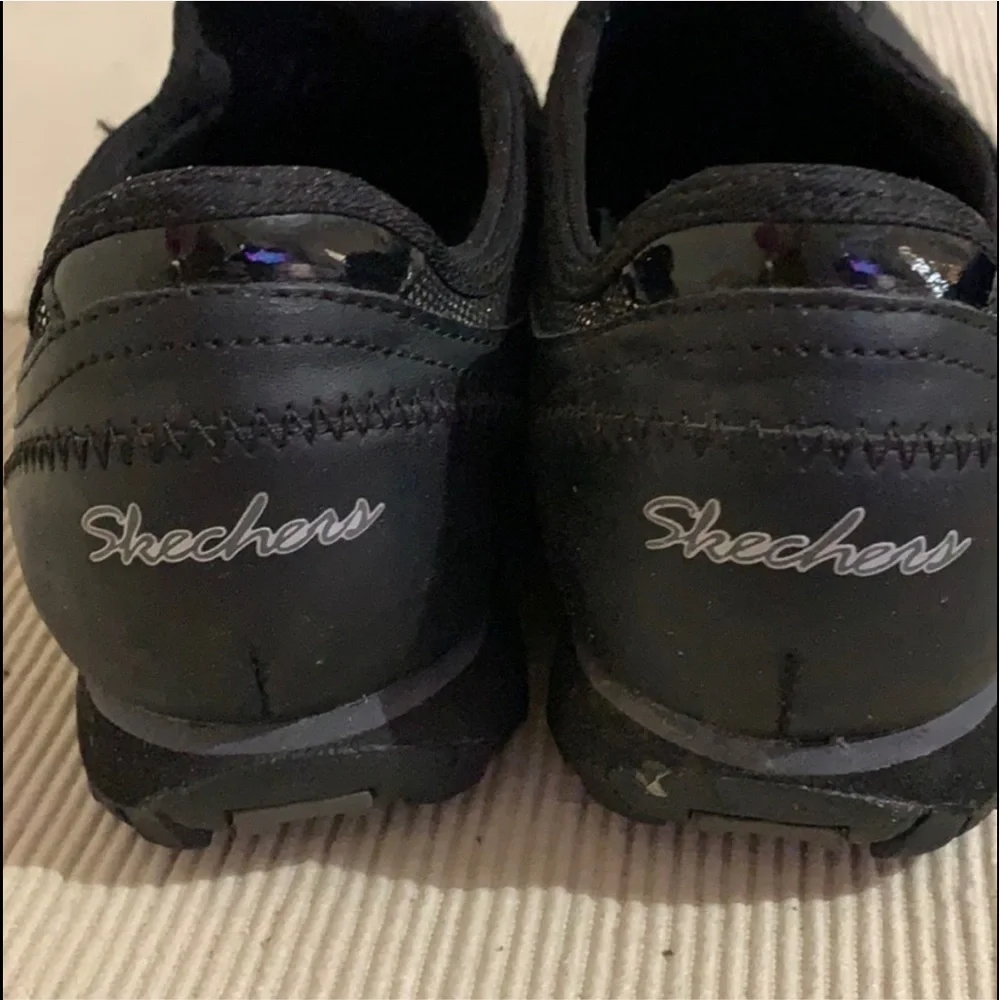 Skechers Gratis Black/Metallic Silver Sneakers